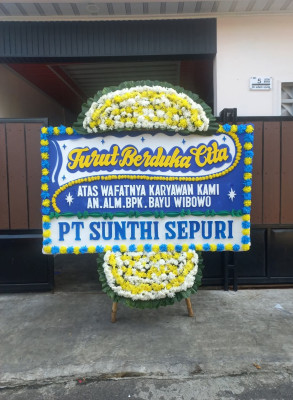 Papan Bunga Duka di Pangatikan