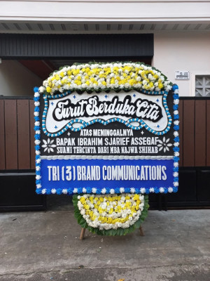 Papan Bunga Duka di Pangatikan